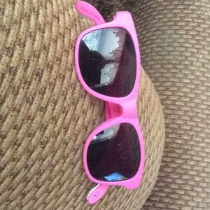 Victoria’s Secret PINK sunglasses